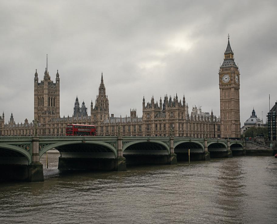Ponte de Londres com o Big Ben ao fundo